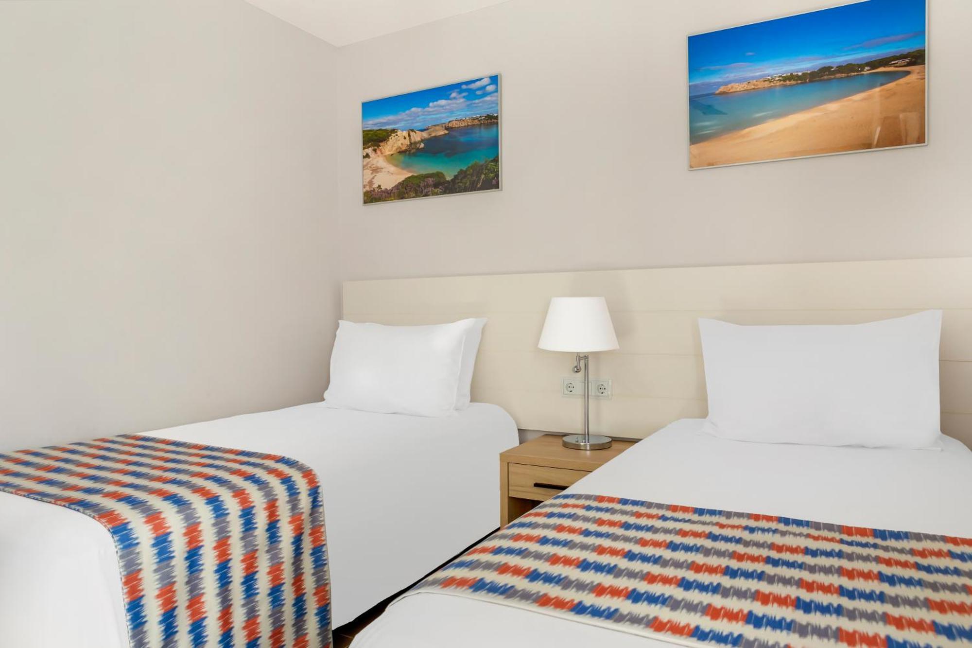 White Sands Beach Club Arenal d'en Castell Extérieur photo